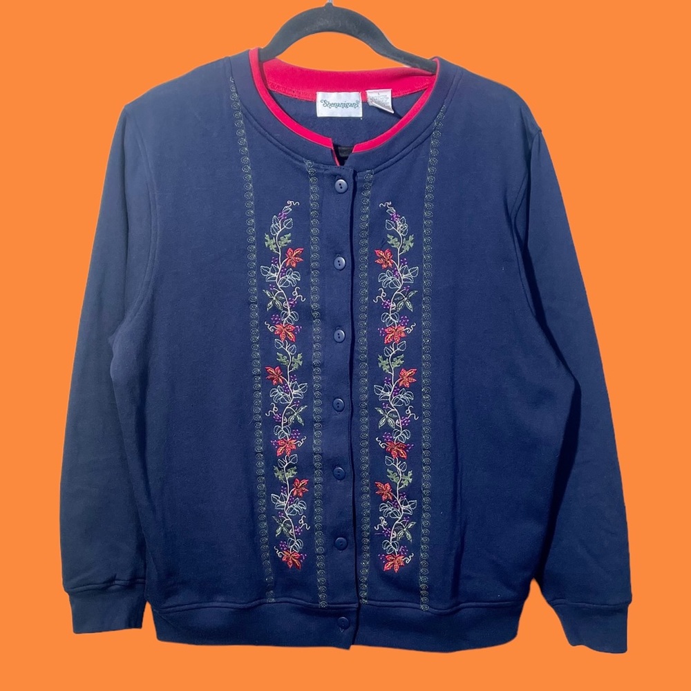 Vintage 90s Embroidered Crewneck Sweatshirt.